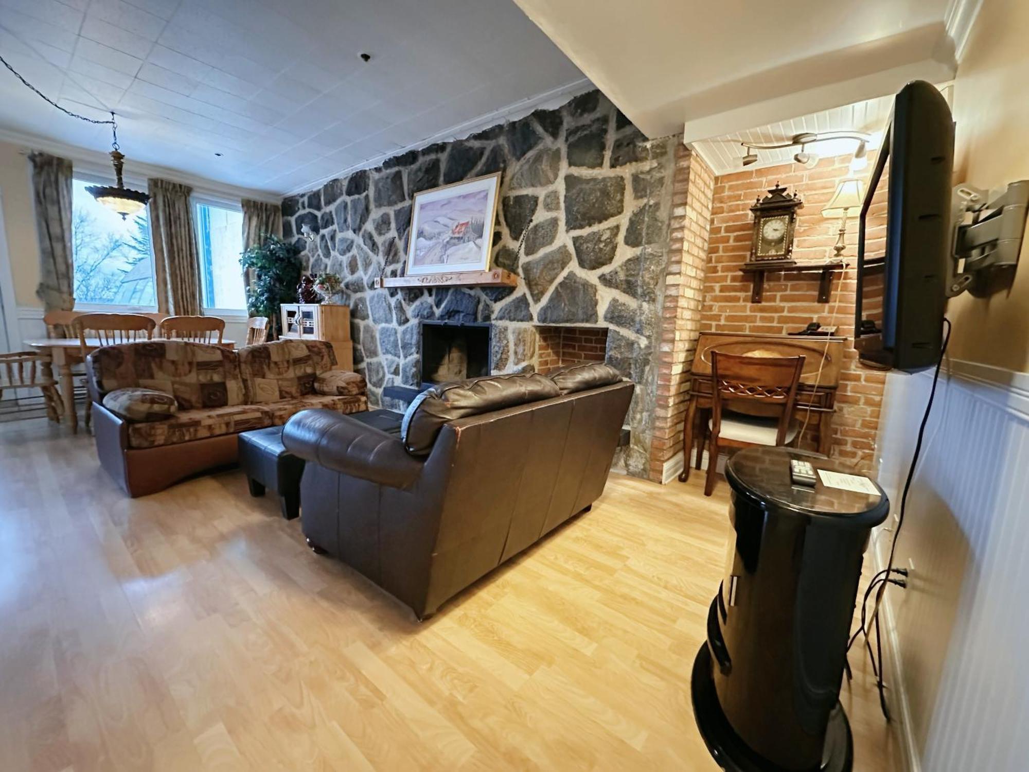 Hotel La Caravelle Baie-Comeau Eksteriør billede