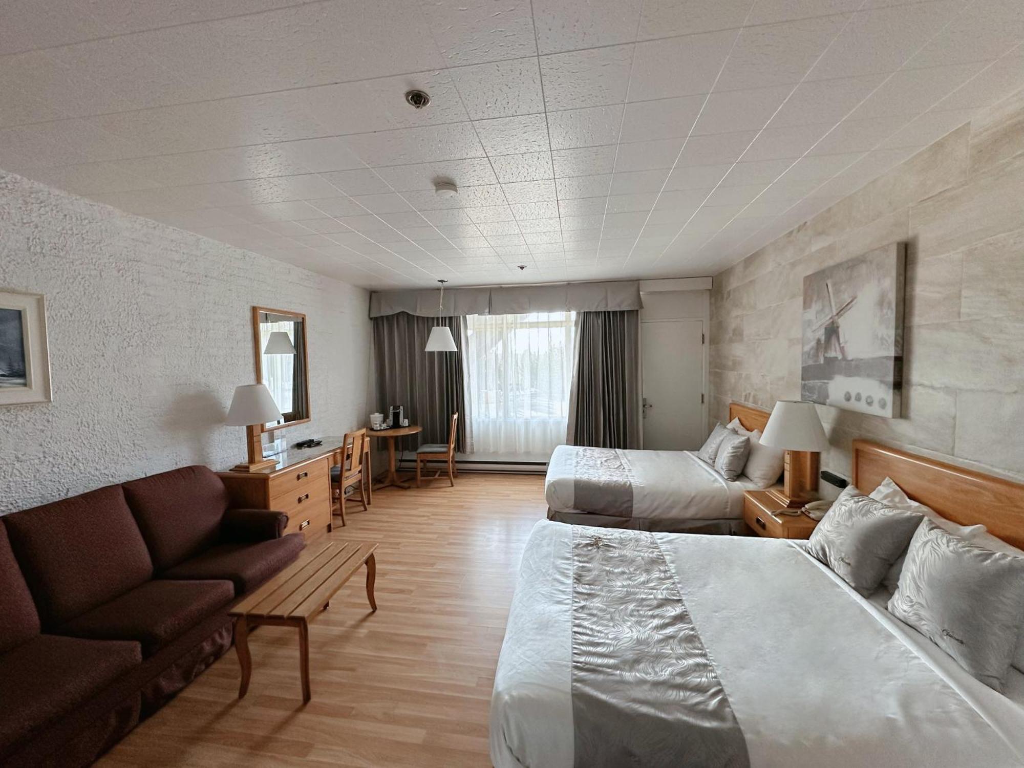 Hotel La Caravelle Baie-Comeau Eksteriør billede