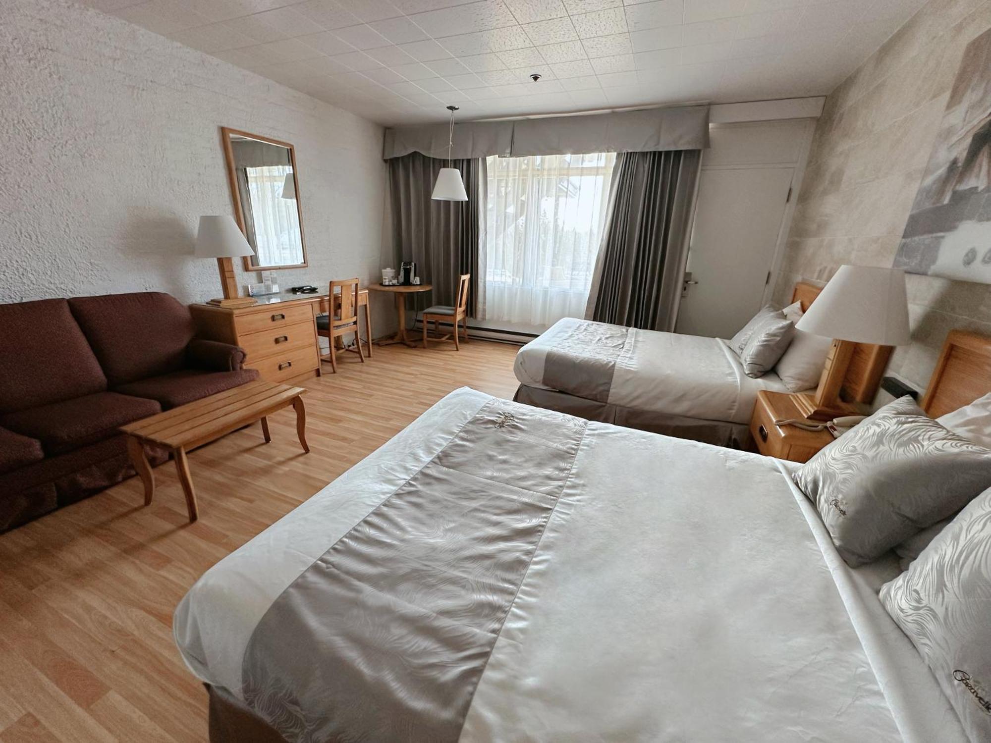 Hotel La Caravelle Baie-Comeau Eksteriør billede
